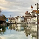 Charming Apartment-walk To Old Town, Apartment *
