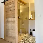 Charming Apartment-walk To Old Town, *
